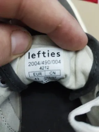 Zapatillas Marrones y Blancas