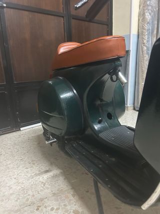 Vespa Iris 200 del 85.