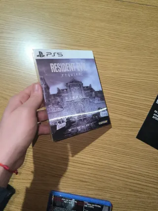 Resident Evil Requiem Carátula Lenticular + Traje