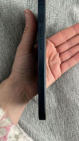 iPhone 15 Pro 128GB Negro/Azul Marino
