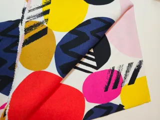 2 lonetas estampadas colores vivos y alegres