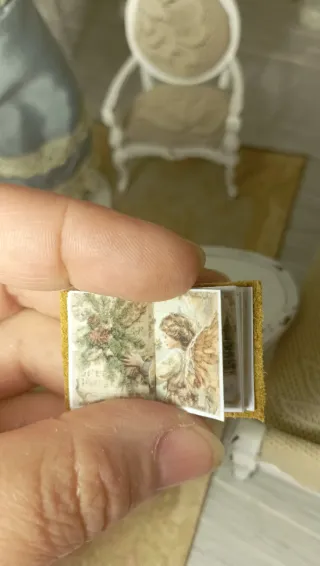 Libro miniatura 1:12 Pelle Natale