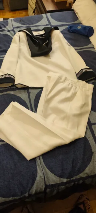 Traje de comunión blanco y Azul ,talla 10 años niñ