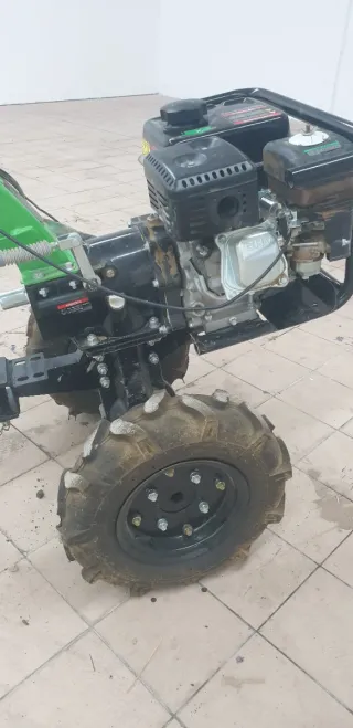 Motocultor casi nuevo