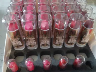 Lote Cosméticos Variados: Perfumes, Cremas