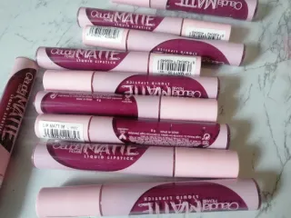 Lote Cosméticos Variados: Perfumes, Cremas