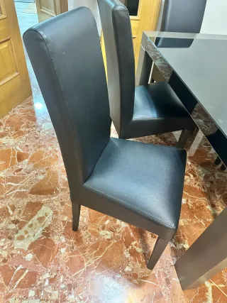 Mesa Comedor extensible gris y cristal negro