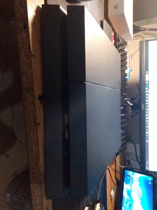 PlayStation 4 PS4 Nera