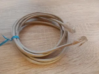 Lote de cables de red y teléfono