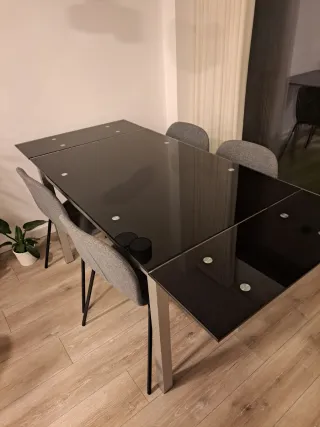 Mesa de comedor cristal y metal 120/180 abierta