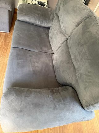 Dos Sofás grises de 2 plazas en buen estado