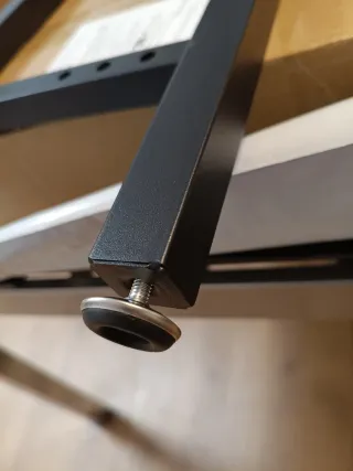 Supporto a 2 livelli per manubri nuovo.