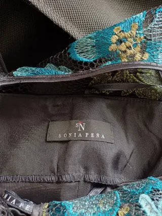 Vestido de fiesta negro y azul