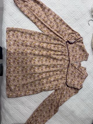 Blusa Unit floral manga larga