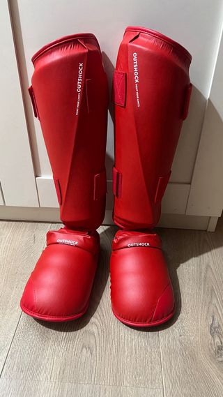 Protecciones Karate Outshock Rojo Talla M
