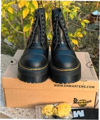 Botas Dr. Martens Talla 38 Negras