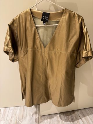 Camiseta oversize dorada talla única