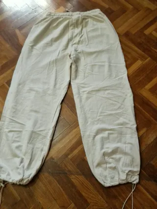 Pantalón chándal beige talla  M única