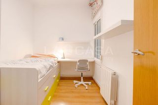 Piso en venta en El Camp de l'Arpa del Clot en Barcelona