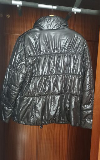 Chaqueta acolchada Punto Roma negra