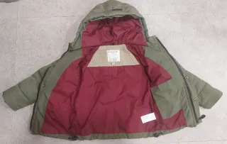 Chamarra verde para niño con capucha Tumble'n Dry