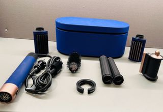 Dyson Airwrap Azul y Dorado