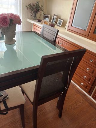 Tavolo da pranzo estensibile in legno e vetro