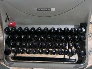 Máquina de escribir antigua