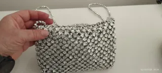 Pochette argento con strass