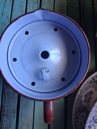 Hervidor Vintage Rojo y Azul Metal