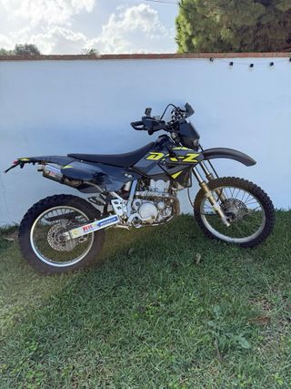Suzuki DRZ400S