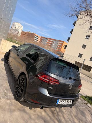Volkswagen Golf 2014