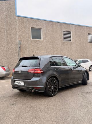 Volkswagen Golf 2014