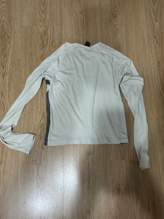 Camiseta deportiva manga larga gris y blanca M