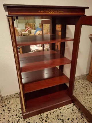Mueble Vitrina para vajilla y cristalería
