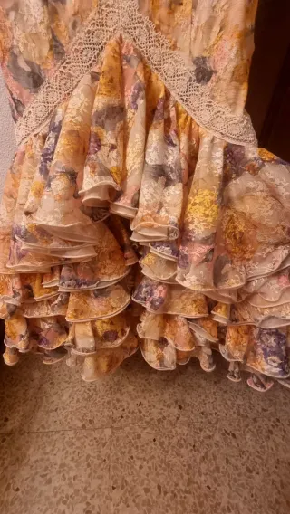Traje de gitana con dos puestas.