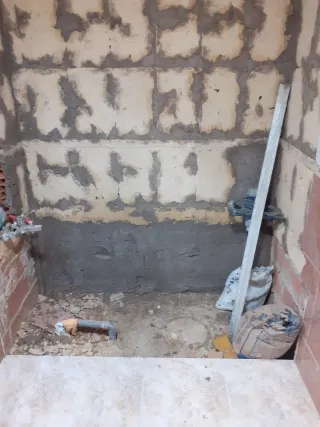 Albañil oficial de primera