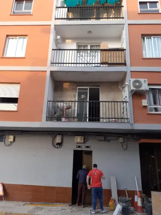 Albañil oficial de primera