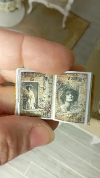 Libro miniatura 1:12 Shabby Chic