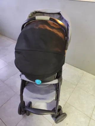 Carrinho de bebé Chicco com ovo