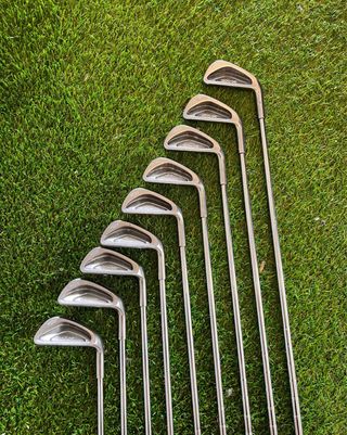 Set de Palos de Golf WILSON 1200