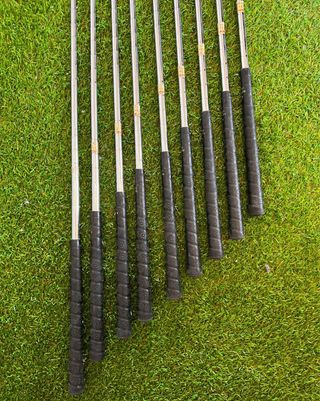 Set de Palos de Golf WILSON 1200
