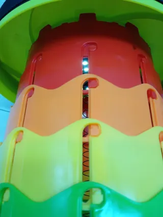 Taburete plegable con luz LED