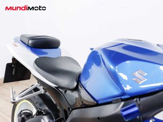 SUZUKI GSX-R 600 K7