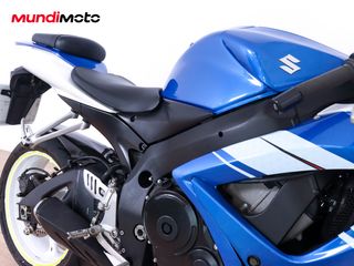 SUZUKI GSX-R 600 K7