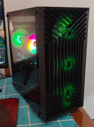 PC Gaming como NUEVO Intel RX580 32GB RAM PC-210