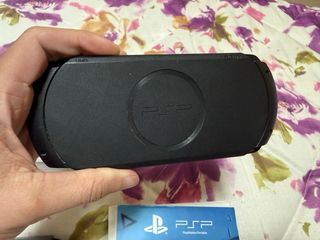 Sony PSP-E1004 Street Negra