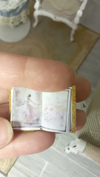 Libro miniatura 1:12 Pelle - Ballerina