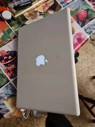 MacBook Apple Plata/Blanco