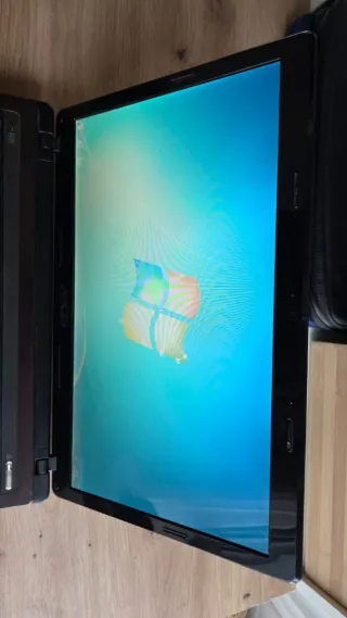 Portátil Asus A53S - Windows 7 Home Premium